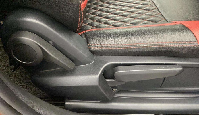 2020 Tata ALTROZ XZ PETROL, Petrol, Manual, 20,937 km, Driver Side Adjustment Panel