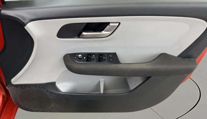 2020 Tata ALTROZ XZ PETROL, Petrol, Manual, 20,937 km, Driver Side Door Panels Control