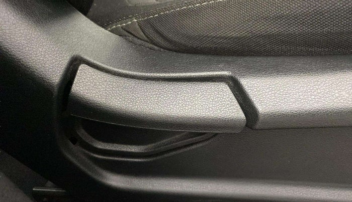 2020 Hyundai VENUE S 1.2, Petrol, Manual, 30,922 km, Driver Side Adjustment Panel