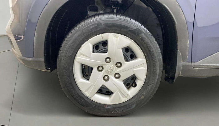 2020 Hyundai VENUE S 1.2, Petrol, Manual, 30,922 km, Left Front Wheel