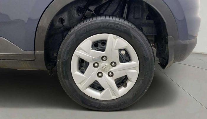2020 Hyundai VENUE S 1.2, Petrol, Manual, 30,922 km, Left Rear Wheel