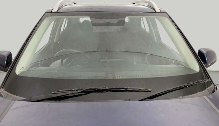 2020 Hyundai VENUE S 1.2, Petrol, Manual, 30,922 km, Front Windshield