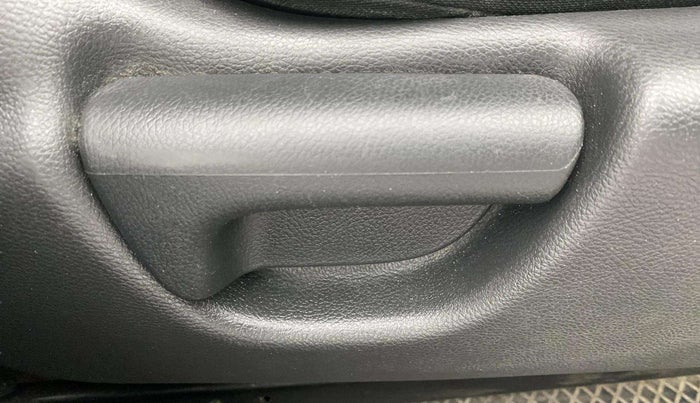 2019 Honda WR-V 1.5L I-DTEC VX MT, Diesel, Manual, 98,928 km, Driver Side Adjustment Panel