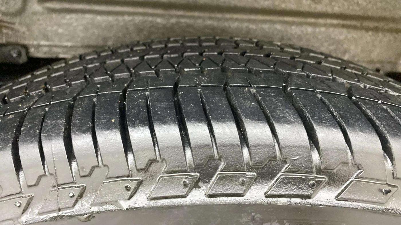 2019 Mahindra Scorpio S11 2WD, Diesel, Manual, 62,686 km, Left Rear Tyre Tread