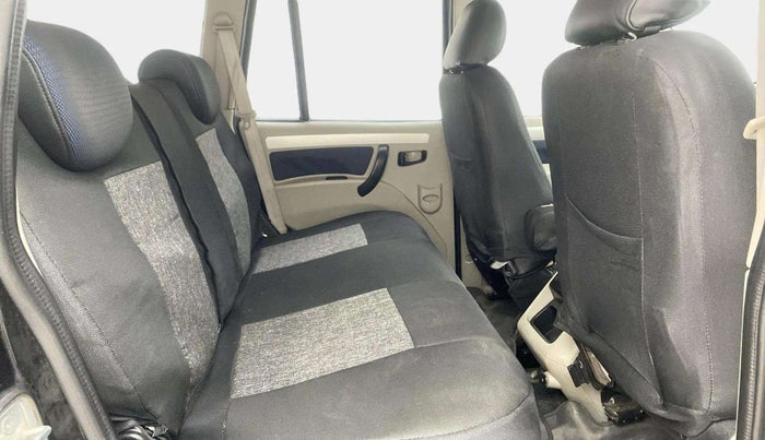 2019 Mahindra Scorpio S11 2WD, Diesel, Manual, 62,686 km, Right Side Rear Door Cabin