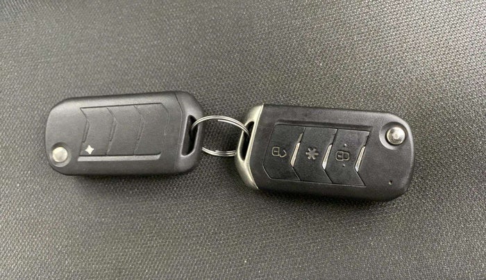 2019 Mahindra Scorpio S11 2WD, Diesel, Manual, 62,686 km, Key Close Up