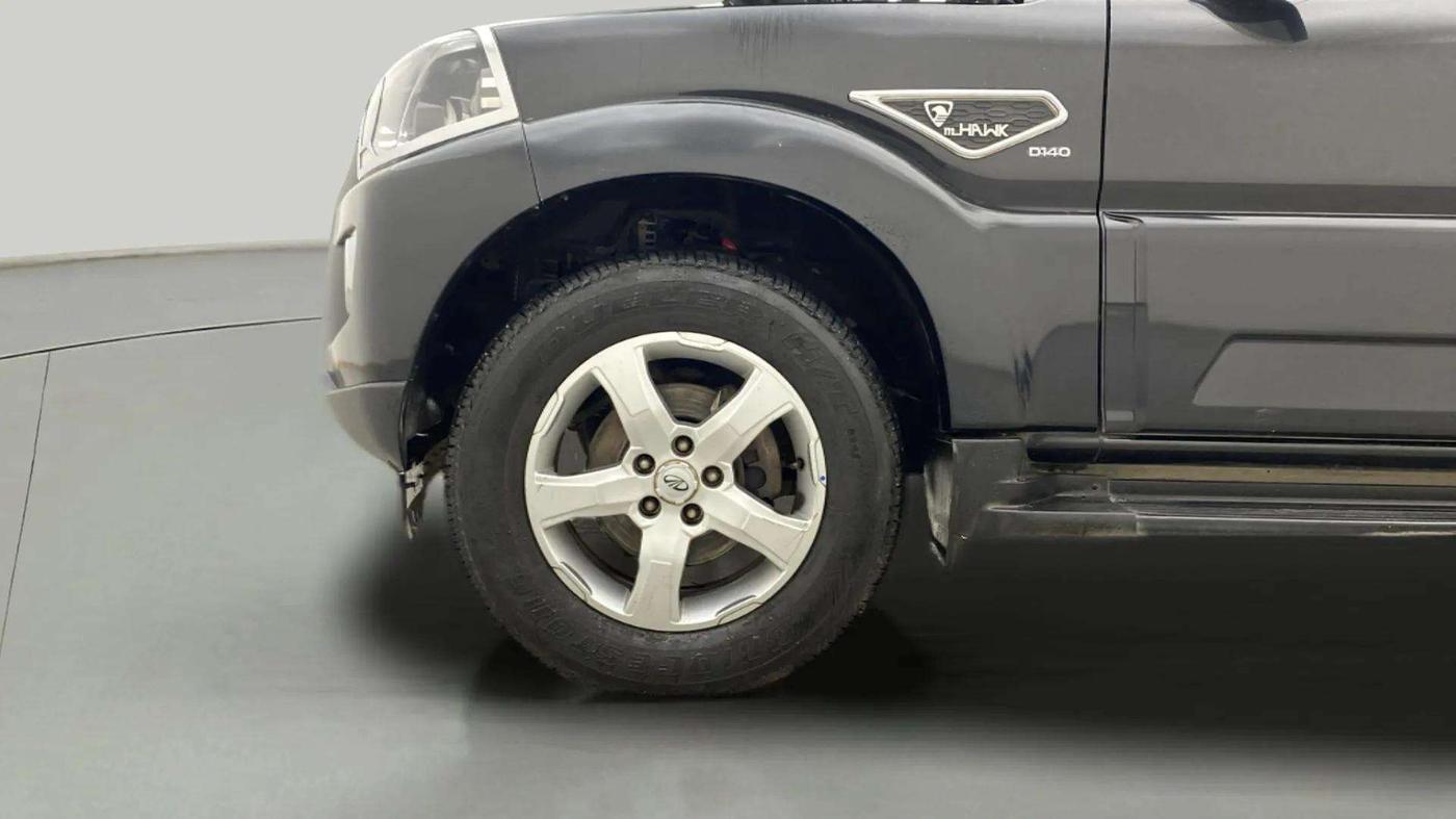 2019 Mahindra Scorpio S11 2WD, Diesel, Manual, 62,686 km, Left Front Wheel