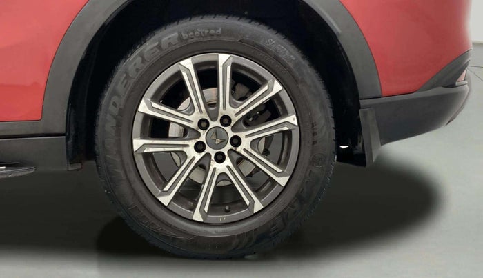 2021 Mahindra XUV700 AX 7 P AT 7 STR, Petrol, Automatic, 50,525 km, Left Rear Wheel