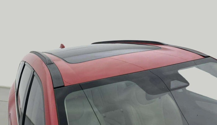 2021 Mahindra XUV700 AX 7 P AT 7 STR, Petrol, Automatic, 50,525 km, Roof