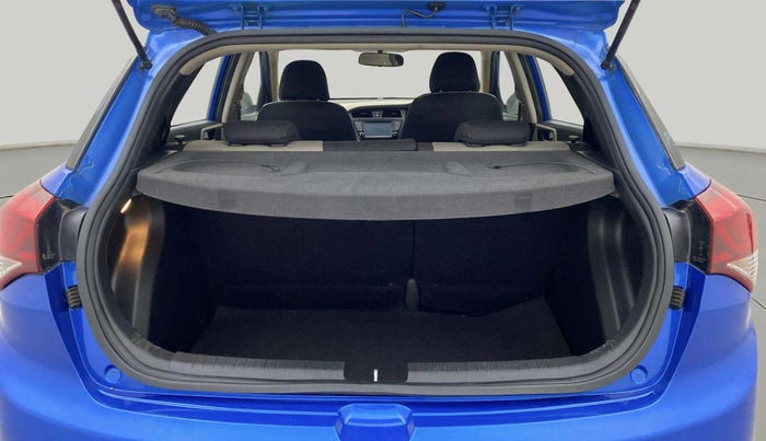 2017 Hyundai Elite i20 ASTA 1.2 (O), Petrol, Manual, 38,429 km, Boot Inside