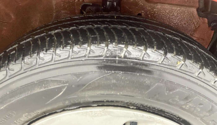 2016 Maruti Celerio VXI, Petrol, Manual, 21,510 km, Right Front Tyre Tread