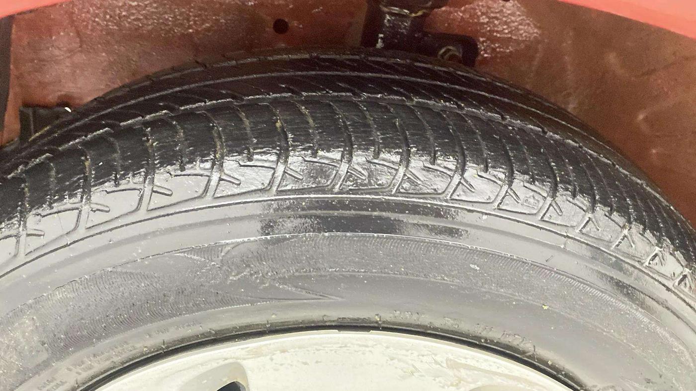 2016 Maruti Celerio VXI, Petrol, Manual, 21,510 km, Left Front Tyre Tread