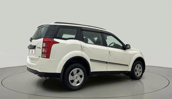 2017 Mahindra XUV500 W6, Diesel, Manual, 71,807 km, Right Back Diagonal