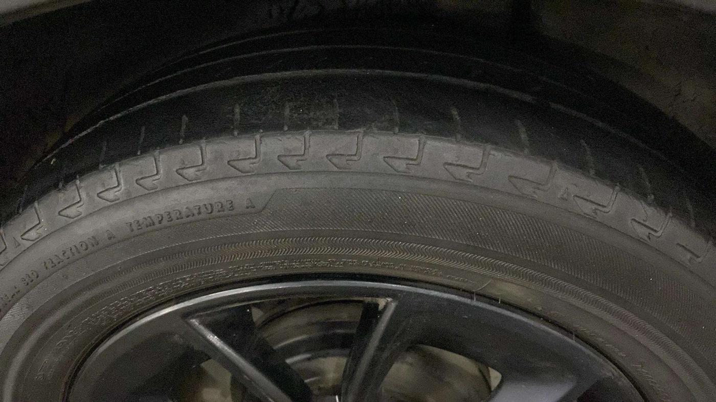 2019 Maruti IGNIS ALPHA 1.2 AMT, Petrol, Automatic, 51,380 km, Left Rear Tyre Tread