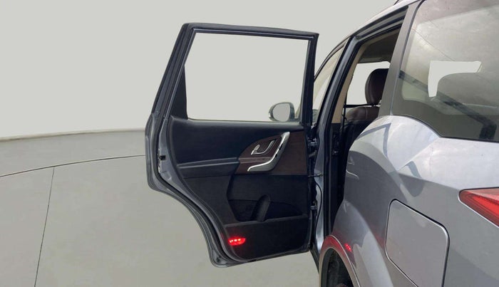 2013 Mahindra XUV500 W8 AWD, Diesel, Manual, 36,651 km, LHS Rear Door