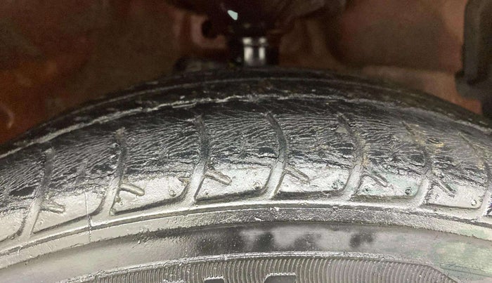 2015 Maruti Celerio VXI AMT, Petrol, Automatic, 58,755 km, Right Front Tyre Tread