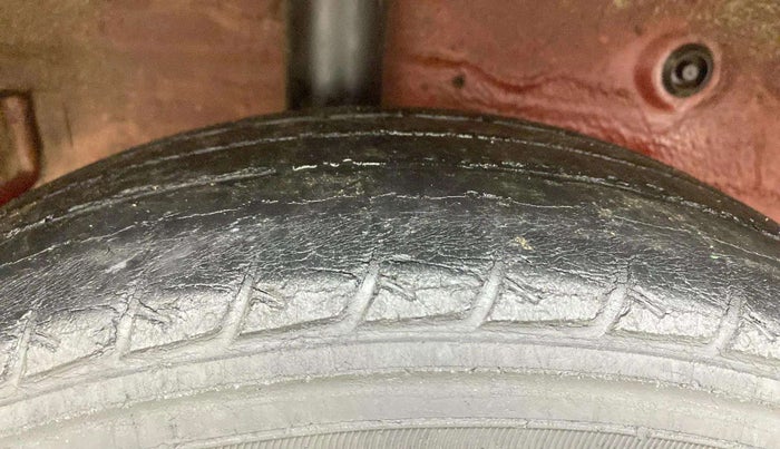 2015 Maruti Celerio VXI AMT, Petrol, Automatic, 58,755 km, Right Rear Tyre Tread