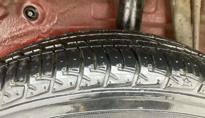 2015 Maruti Celerio VXI AMT, Petrol, Automatic, 58,755 km, Left Rear Tyre Tread