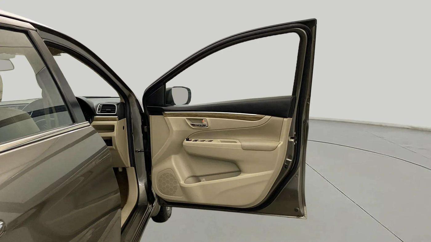 2020 Maruti Ciaz ALPHA 1.5 SHVS PETROL, Petrol, Manual, 47,686 km, RHS Front Door