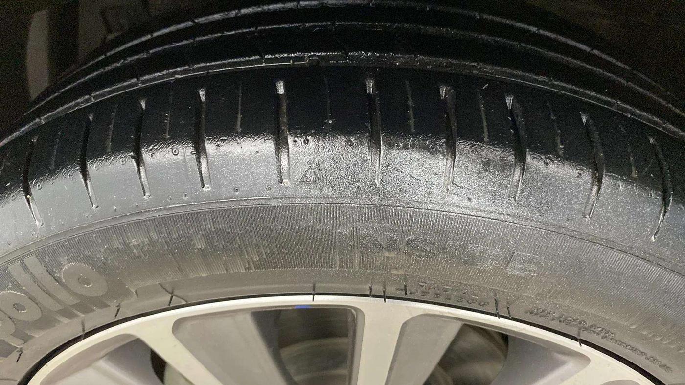 2020 Maruti Ciaz ALPHA 1.5 SHVS PETROL, Petrol, Manual, 47,686 km, Left Rear Tyre Tread