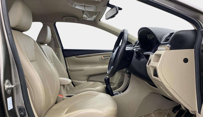 2020 Maruti Ciaz ALPHA 1.5 SHVS PETROL, Petrol, Manual, 47,686 km, Right Side Front Door Cabin