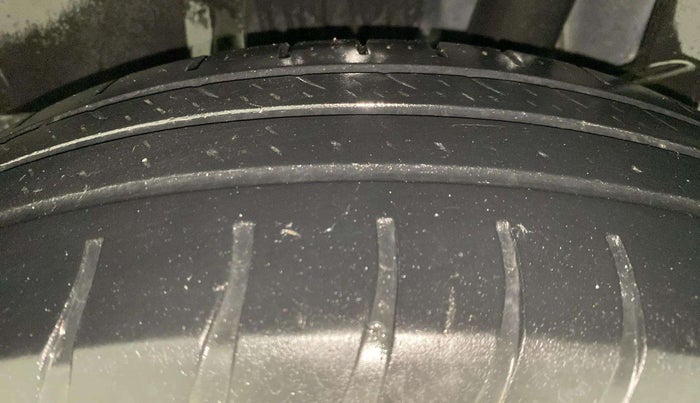 2019 Maruti Swift LXI, Petrol, Manual, 61,267 km, Left Rear Tyre Tread