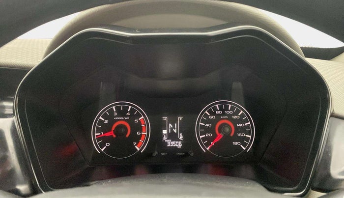 2016 Mahindra Kuv100 K2 PLUS 6 STR, Petrol, Manual, 33,497 km, Odometer Image