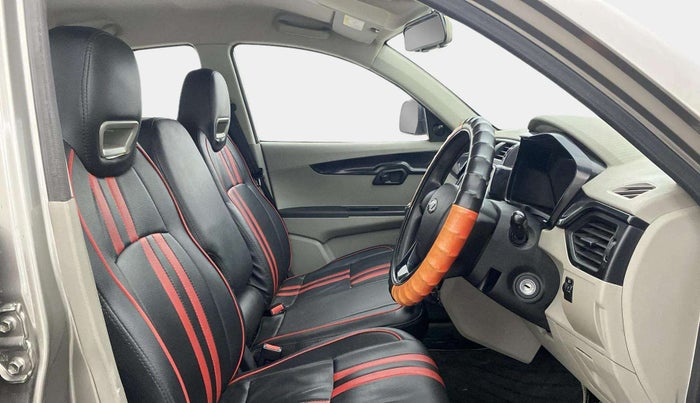 2016 Mahindra Kuv100 K2 PLUS 6 STR, Petrol, Manual, 33,497 km, Right Side Front Door Cabin