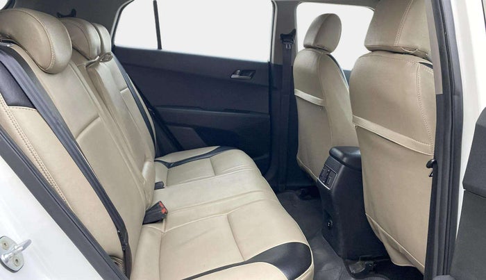 2016 Hyundai Creta SX PLUS AT 1.6 PETROL, Petrol, Automatic, 74,489 km, Right Side Rear Door Cabin