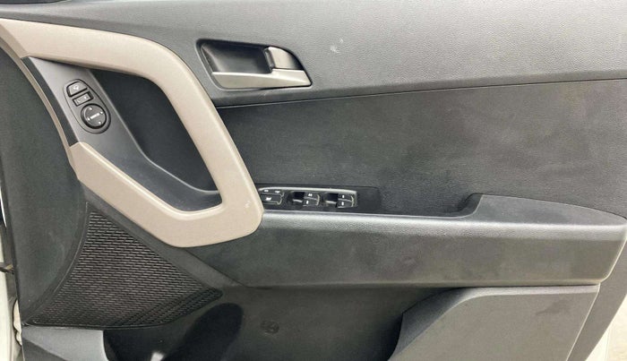 2016 Hyundai Creta SX PLUS AT 1.6 PETROL, Petrol, Automatic, 74,489 km, Driver Side Door Panels Control