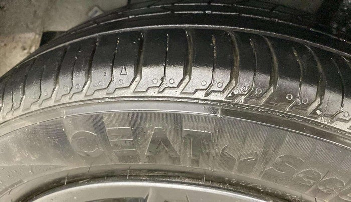 2023 Hyundai NEW I20 SPORTZ 1.2 IVT, Petrol, Automatic, 20,108 km, Right Rear Tyre Tread