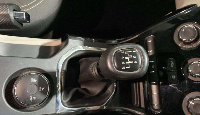 2021 Tata NEXON XZ PETROL, Petrol, Manual, 19,520 km, Gear Lever