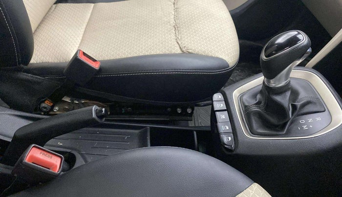 2019 Hyundai NEW SANTRO SPORTZ AMT, Petrol, Automatic, 63,821 km, Gear Lever