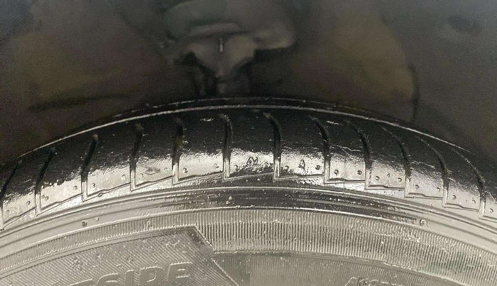2019 Hyundai NEW SANTRO SPORTZ AMT, Petrol, Automatic, 63,821 km, Right Front Tyre Tread