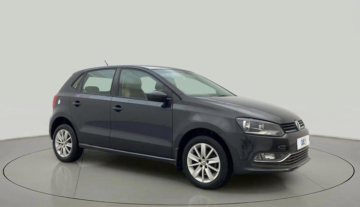 2017 Volkswagen Polo HIGHLINE1.2L, Petrol, Manual, 89,762 km, Right Front Diagonal