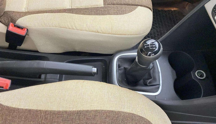 2017 Volkswagen Polo HIGHLINE1.2L, Petrol, Manual, 89,762 km, Gear Lever
