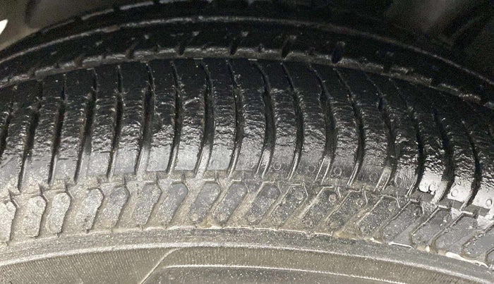 2015 Ford Ecosport TITANIUM 1.5L PETROL, Petrol, Manual, 60,313 km, Left Rear Tyre Tread