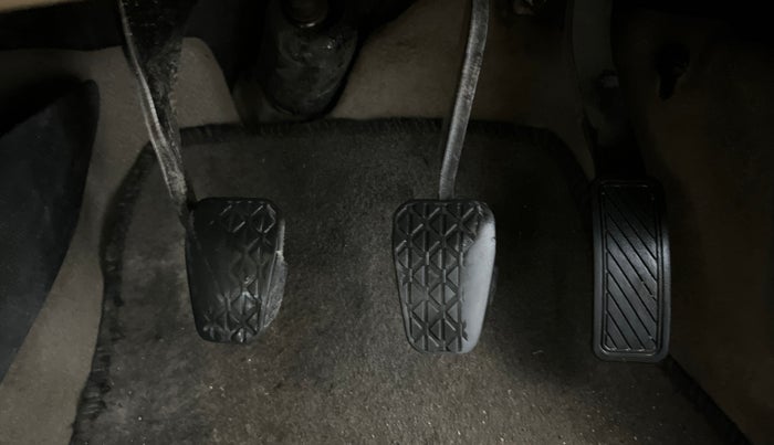 2017 Ford Figo Aspire TITANIUM 1.2 PETROL, CNG, Manual, 77,619 km, Pedals