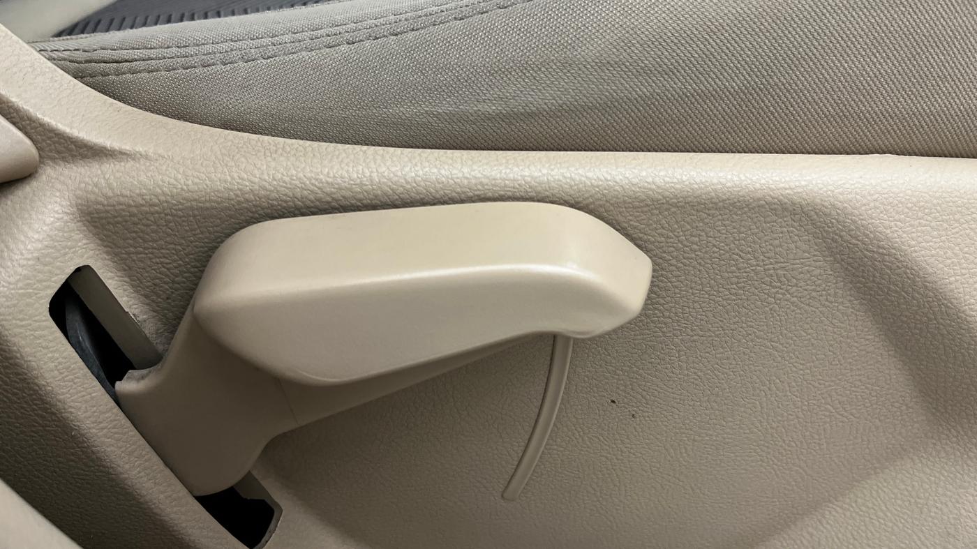2017 Ford Figo Aspire TITANIUM 1.2 PETROL, CNG, Manual, 80,166 km, Driver Side Adjustment Panel