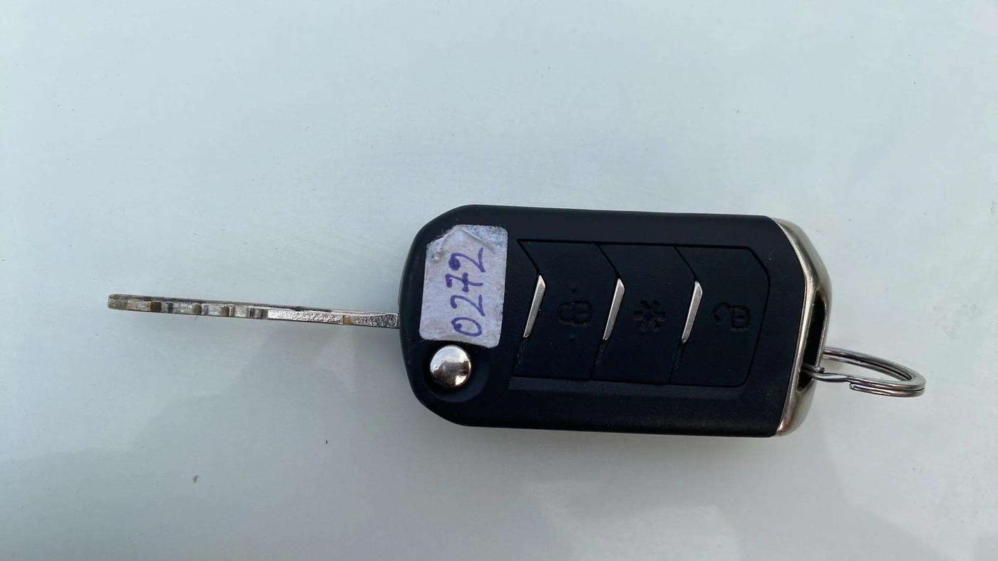2024 Mahindra BOLERO NEO N10 R, Diesel, Manual, 22,939 km, Key Close Up