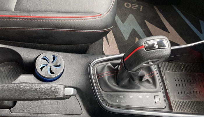 2021 Hyundai NEW I20 N LINE N8 1.0 TURBO GDI DCT DUAL TONE, Petrol, Automatic, 35,449 km, Gear Lever