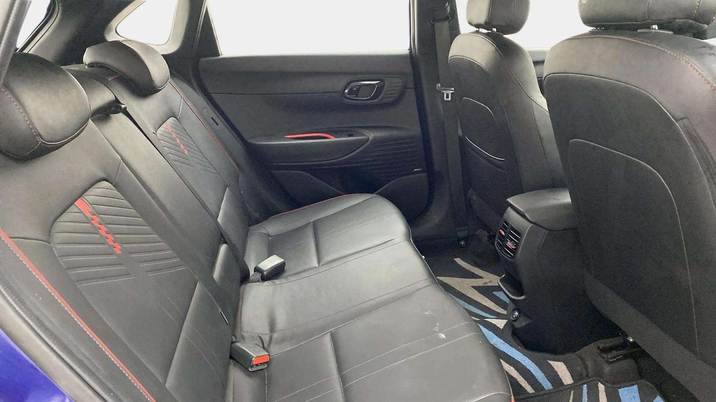 2021 Hyundai NEW I20 N LINE N8 1.0 TURBO GDI DCT DUAL TONE, Petrol, Automatic, 35,449 km, Right Side Rear Door Cabin