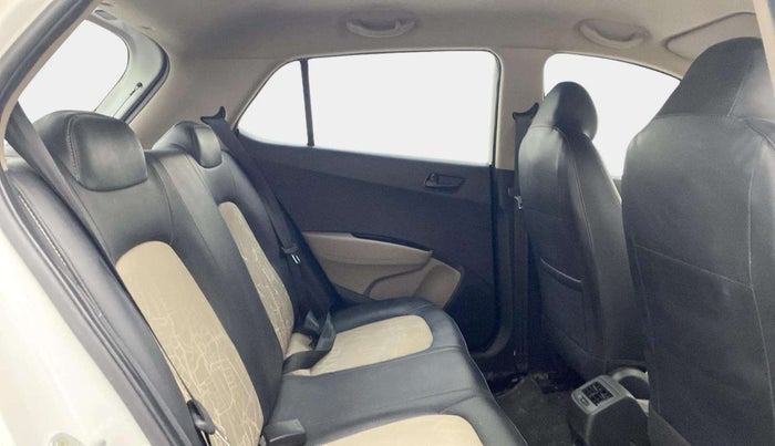 2018 Hyundai Grand i10 MAGNA AT 1.2 KAPPA VTVT, Petrol, Automatic, 36,171 km, Right Side Rear Door Cabin