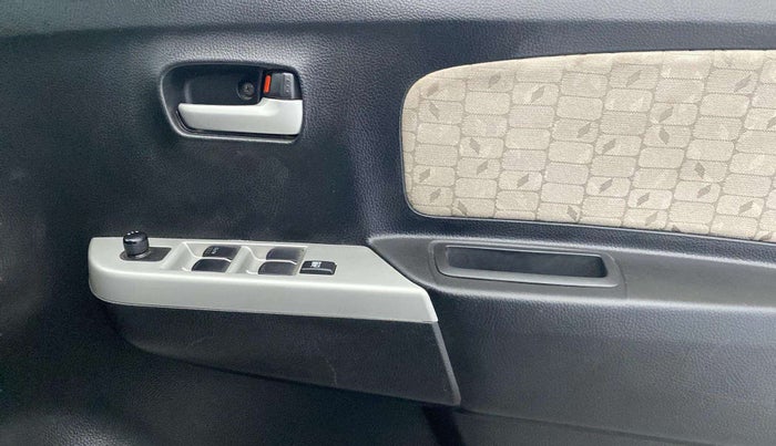 2015 Maruti Wagon R 1.0 VXI, Petrol, Manual, 24,834 km, Driver Side Door Panels Control
