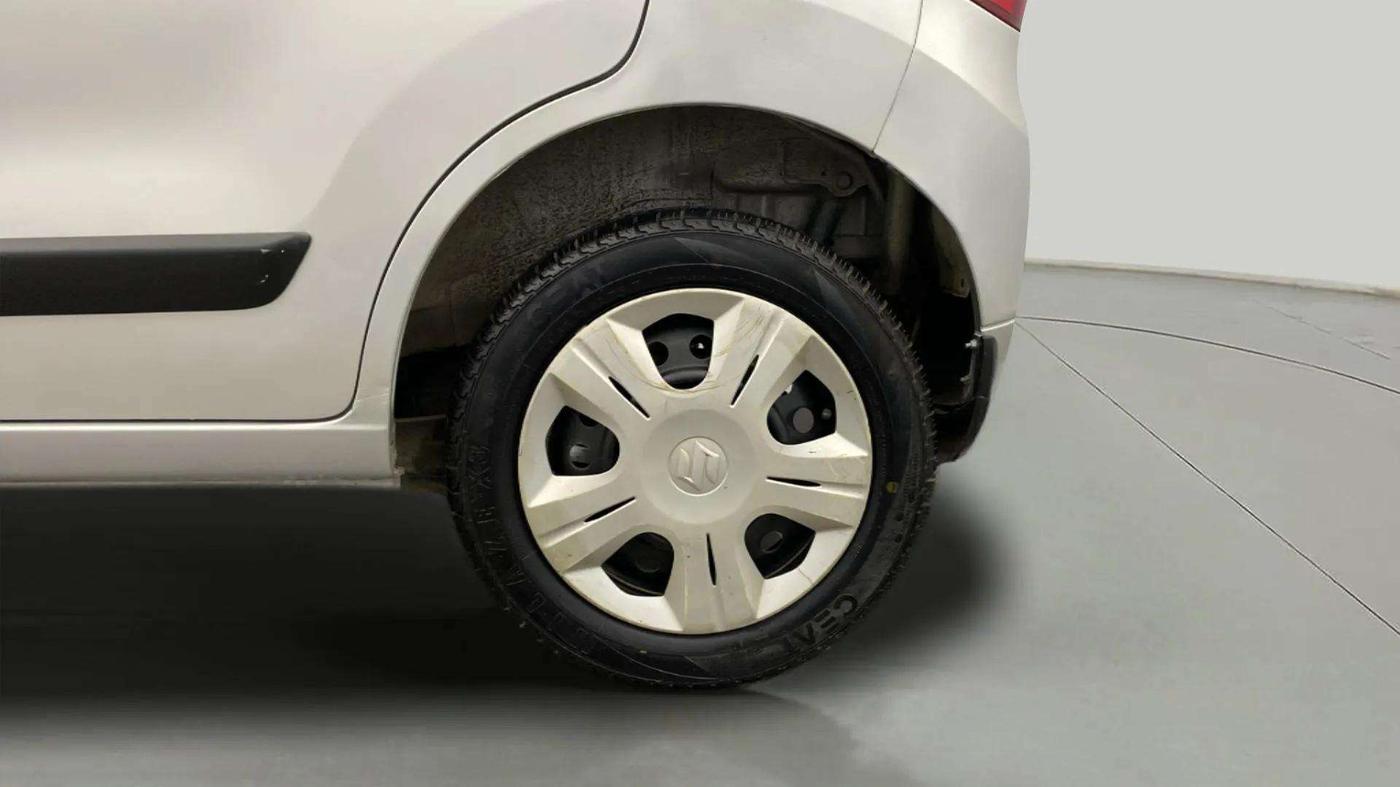 2015 Maruti Wagon R 1.0 VXI, Petrol, Manual, 24,834 km, Left Rear Wheel