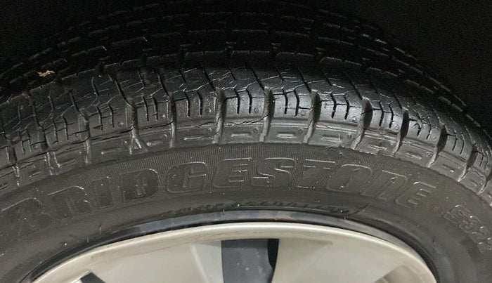 2018 Maruti Alto K10 VXI, Petrol, Manual, 2,458 km, Left Front Tyre Tread
