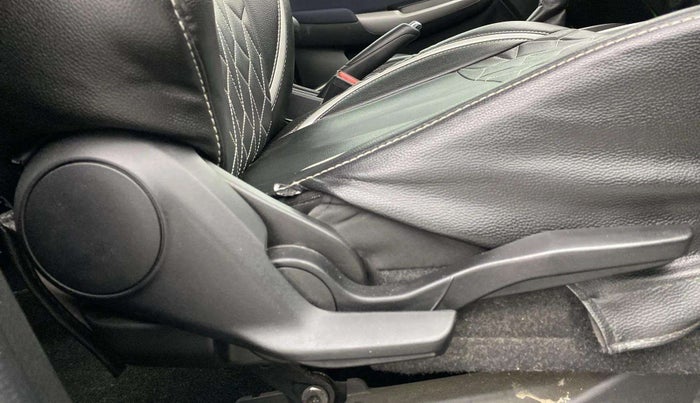 2020 Maruti Baleno ALPHA CVT PETROL 1.2, Petrol, Automatic, 71,868 km, Driver Side Adjustment Panel