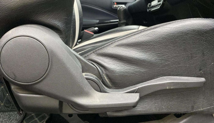 2023 Maruti Baleno ALPHA PETROL 1.2, Petrol, Manual, 38,720 km, Driver Side Adjustment Panel