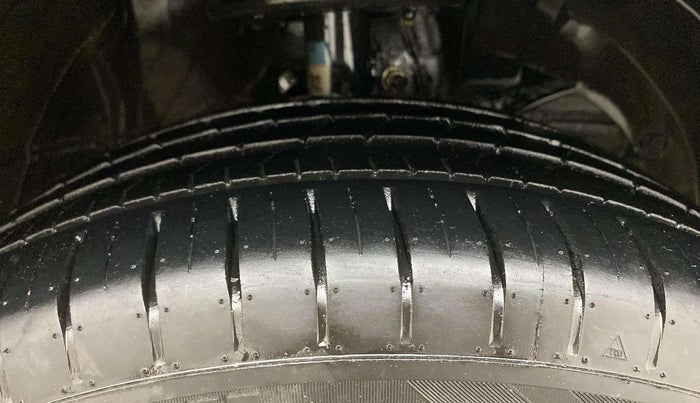 2023 Maruti Baleno ALPHA PETROL 1.2, Petrol, Manual, 38,720 km, Right Front Tyre Tread