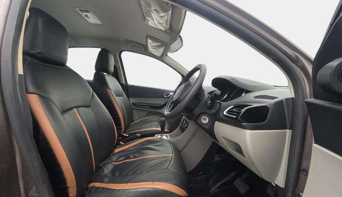 2018 Tata Tiago XZA PETROL, Petrol, Automatic, 13,614 km, Right Side Front Door Cabin